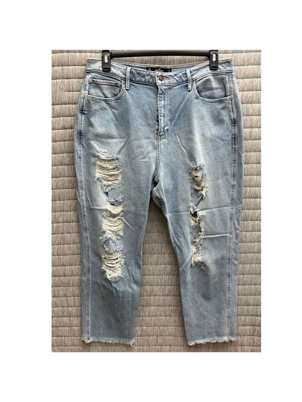 Hollister Light Wash Distressed Cropped Jeans Women's 19 Short 34x25 Raw Hem